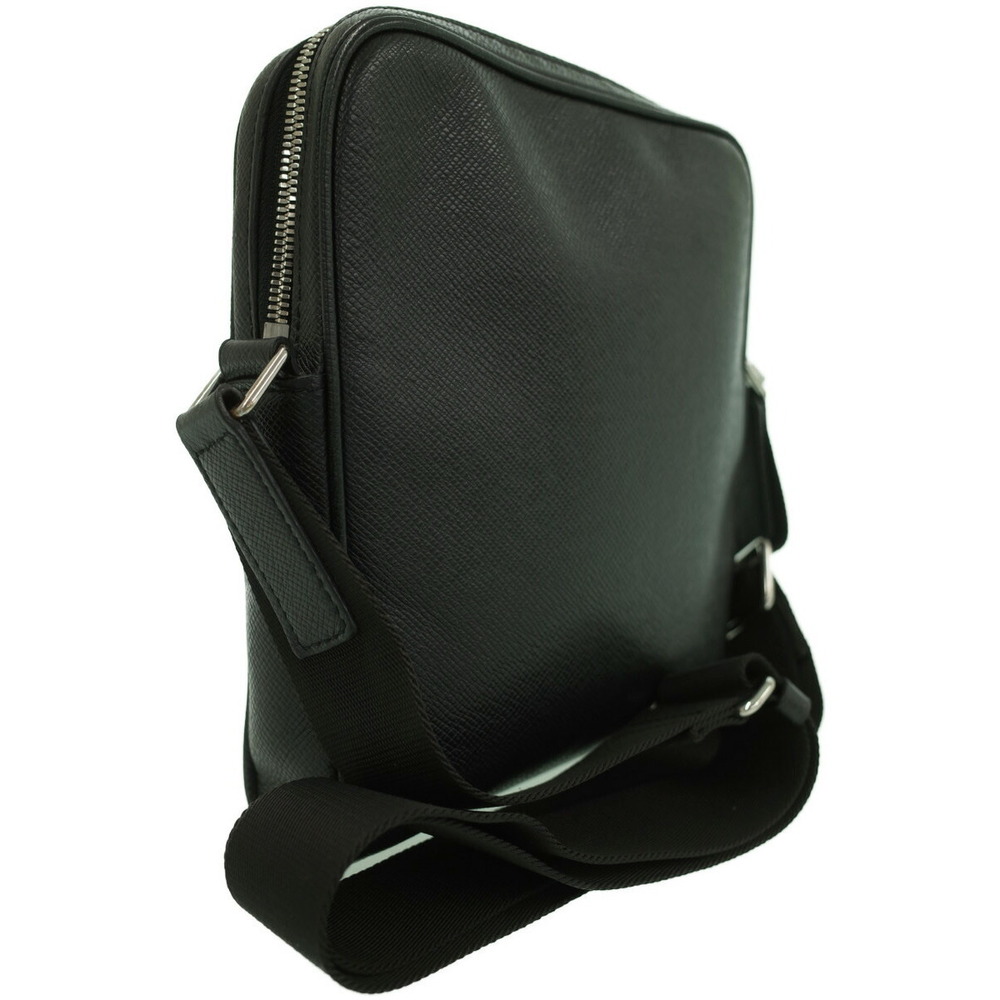 Louis Vuitton Taiga Shoulder Messenger Bag